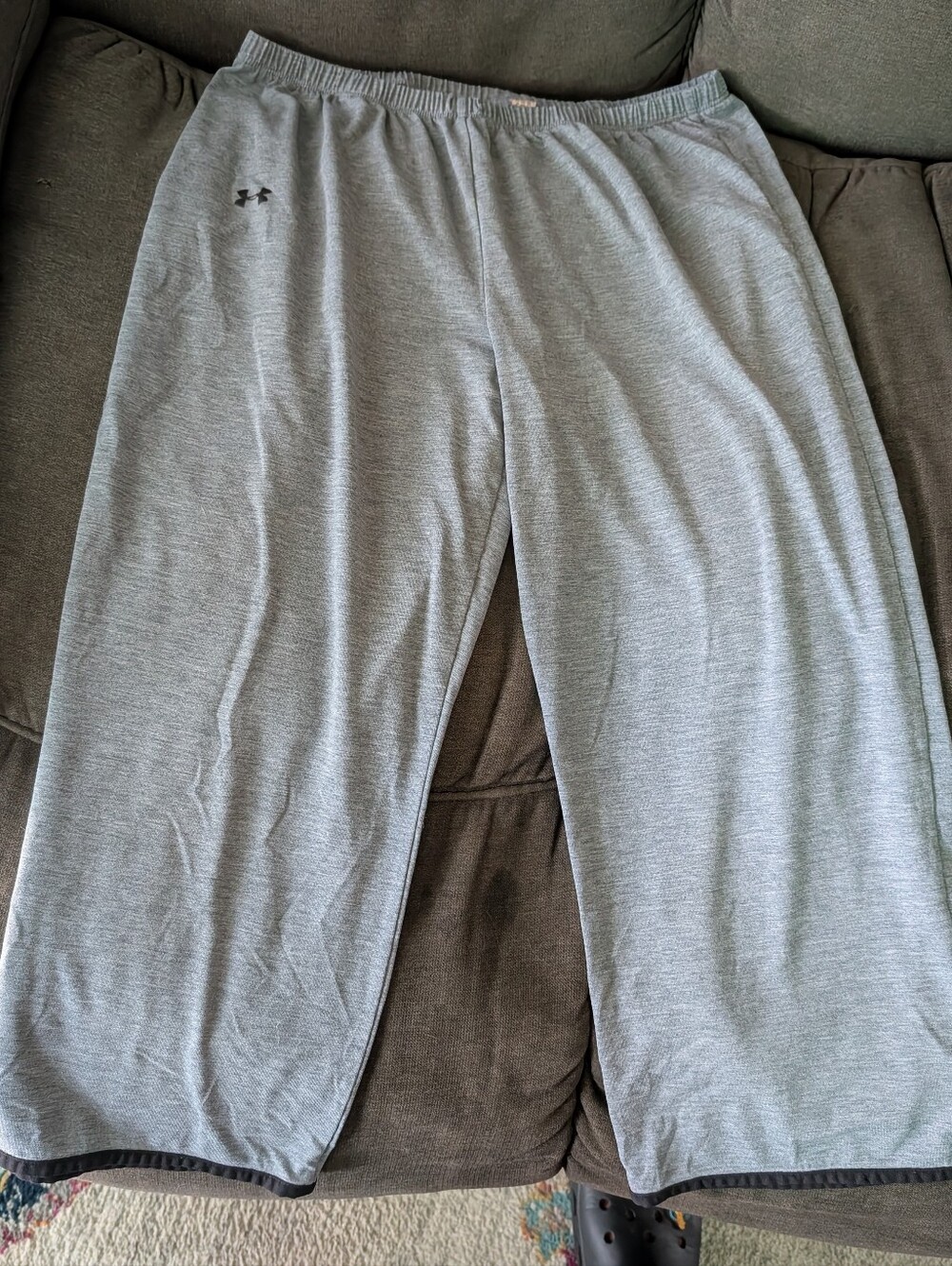 Under Armour Light Gray 3/4 Performance Joggers